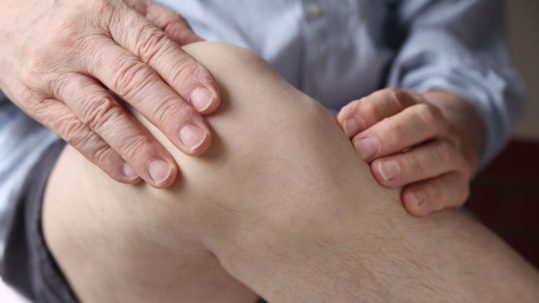 Tratamiento de la artrosis de rodilla en la Clínica Luis Baños