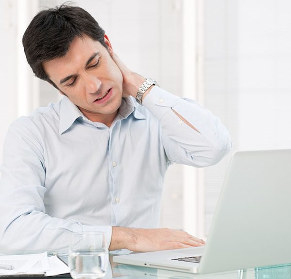 Problemas posturales por la digitalización