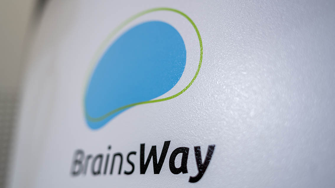 Logotipo de Brainsway en Clínica Luis Baños
